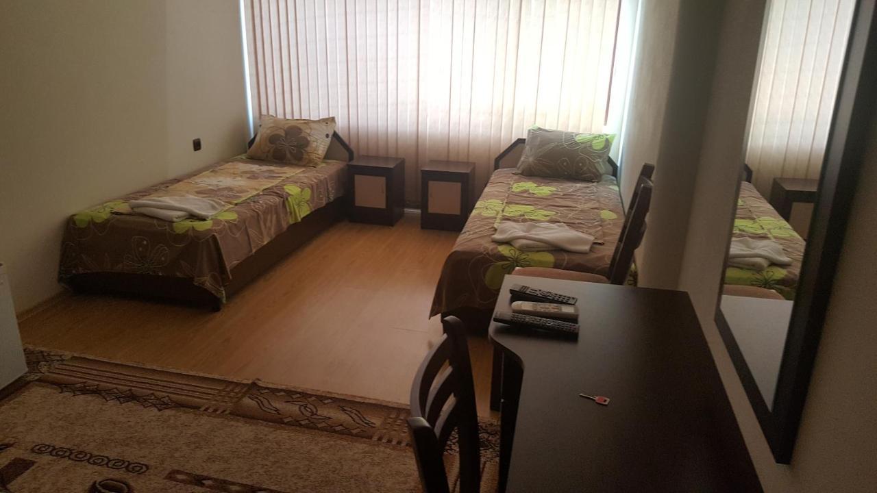 Sachaka Hotel Karlovo Kültér fotó